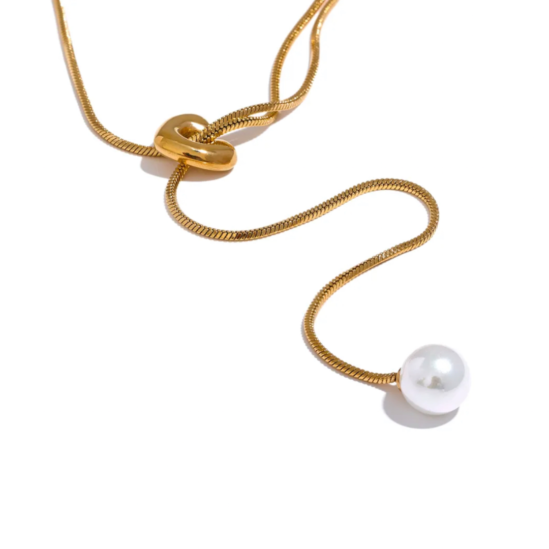 Solitary Pearl Lariat