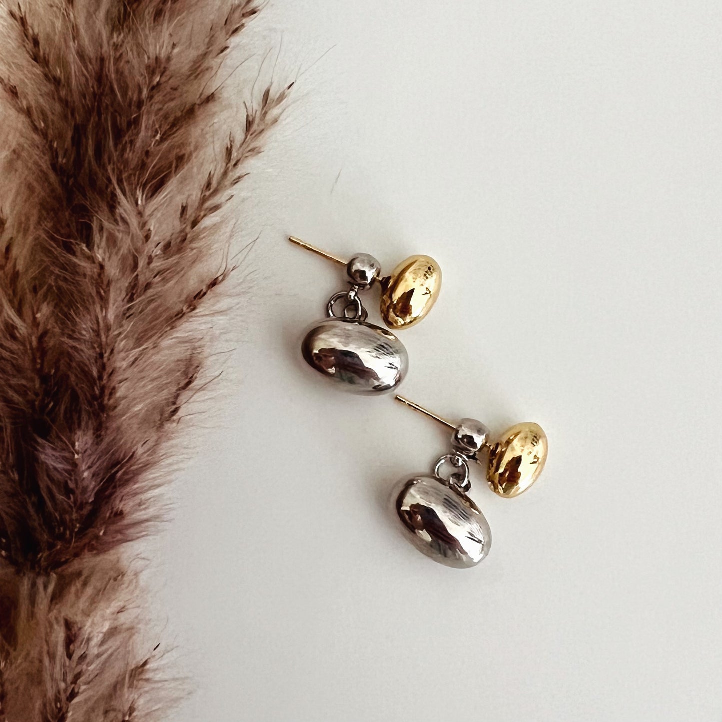 Two Tone Fabiola Stud