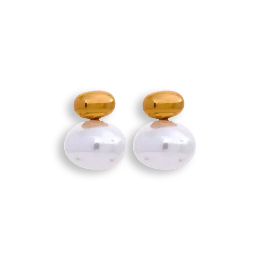 Pearl Classy Gold Stud