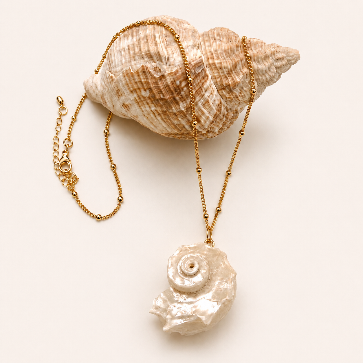 Caracol del Mar Necklace