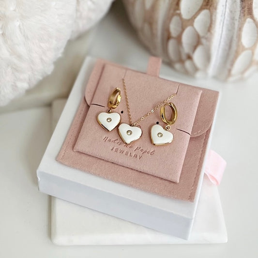 White Heart Necklace Set